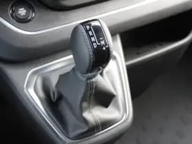 Renault Trafic 2.0 Blue dCi 170pk T29 L2H1 Extra DC - 2x Schuifdeur - Carplay - LED - Blind Spot - Navigatie - Camera - Trekhaak - Stoelverwarming - Rijklaar thumbnail 25