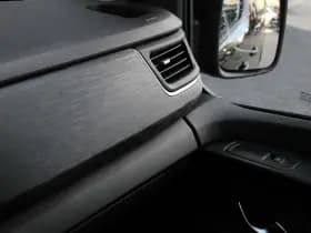 Renault Trafic 2.0 Blue dCi 170pk T29 L2H1 Extra DC - 2x Schuifdeur - Carplay - LED - Blind Spot - Navigatie - Camera - Trekhaak - Stoelverwarming - Rijklaar thumbnail 26