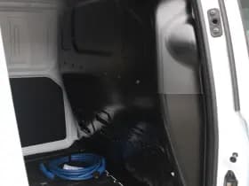 Ford E-Transit Courier Trend 44 kWh 136pk - Stoel/Stuurverwarming - Camera - Cruise - Carplay/Android - Rijklaar thumbnail 14