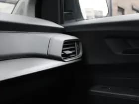 Ford E-Transit Courier Trend 44 kWh 136pk - Stoel/Stuurverwarming - Camera - Cruise - Carplay/Android - Rijklaar thumbnail 38