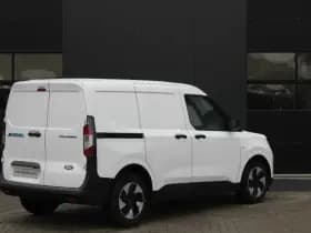 Ford E-Transit Courier Trend 44 kWh 136pk - Stoel/Stuurverwarming - Camera - Cruise - Carplay/Android - Rijklaar thumbnail 6