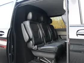 Mercedes-Benz V-Klasse 300d - Avantgarde - DC - 4-matic - 360 Cam - Multibeam - Elektrische schuifdeuren - Digitale spiegel - Volle auto - Rijklaar thumbnail 11