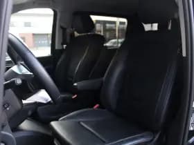 Mercedes-Benz V-Klasse 300d - Avantgarde - DC - 4-matic - 360 Cam - Multibeam - Elektrische schuifdeuren - Digitale spiegel - Volle auto - Rijklaar thumbnail 21