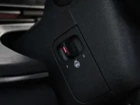 Mercedes-Benz V-Klasse 300d - Avantgarde - DC - 4-matic - 360 Cam - Multibeam - Elektrische schuifdeuren - Digitale spiegel - Volle auto - Rijklaar thumbnail 22