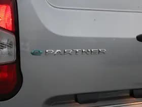 Peugeot E-Partner 136 L1 50 kWh 136pk - Airco - Cruise - PDC - Camera - Stoelverwarming - Rijklaar thumbnail 13