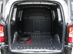 Peugeot E-Partner 136 L1 50 kWh 136pk - Airco - Cruise - PDC - Camera - Stoelverwarming - Rijklaar thumbnail 8