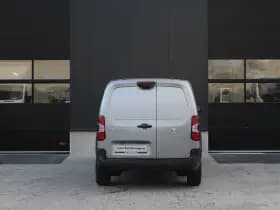 Peugeot E-Partner 136 L1 50 kWh 136pk - Airco - Cruise - PDC - Camera - Stoelverwarming - Rijklaar thumbnail 9