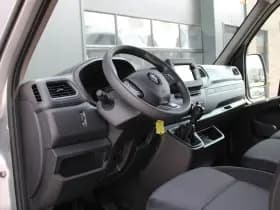 Renault Master T35 2.3 dCi 180pk L3H2 - Airco - Navigatie - Camera - Cruise - Parkeersensoren - 105l tank - Rijklaar thumbnail 2