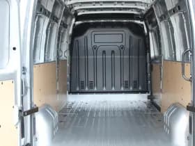 Renault Master T35 2.3 dCi 180pk L3H2 - Airco - Navigatie - Camera - Cruise - Parkeersensoren - 105l tank - Rijklaar thumbnail 4