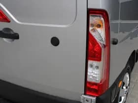 Renault Master T35 2.3 dCi 180pk L3H2 - Airco - Navigatie - Camera - Cruise - Parkeersensoren - 105l tank - Rijklaar thumbnail 31