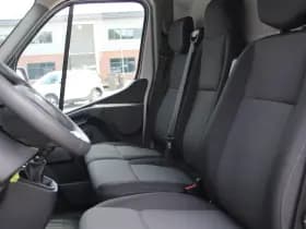 Renault Master T35 2.3 dCi 180pk L3H2 - Airco - Navigatie - Camera - Cruise - Parkeersensoren - 105l tank - Rijklaar thumbnail 7