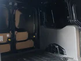 Ford Transit Connect 1.5 EcoBlue L2 Limited 120pk - Automaat - Trekhaak - Stoelverwarming - Navi - Bluetooth - Camera - Rijklaar thumbnail 11