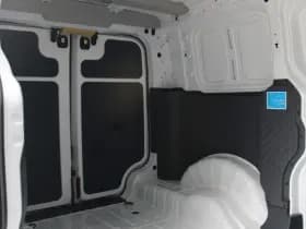 Kia PV5 L2H1 Essential 71.2 kWh 164pk - 416km WLTP - Stoel/Stuurverwarming - Keyless - V2L - Camera - ACC met stuurhulp - Rijklaar thumbnail 12