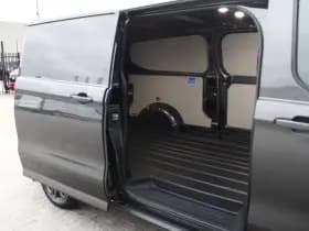 Ford E-Transit Custom 340 L2H1 Limited 65 kWh 218pk - LED - 360 Camera - B&O - ACC - Navi - Stoel/Stuurverwarming - Rijklaar thumbnail 14