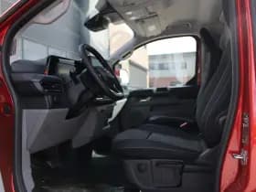 Ford Transit Custom 320 2.0 TDCI L2H1 Limited 170pk - 1+1 Stoelopstelling - 2x Schuifdeur - Adaptive Cruise - Verwarmd stuur - Blind spot - Navigatie - Camera - Draadloos laden - Rijklaar thumbnail 15