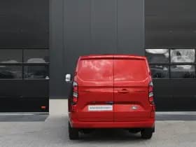 Ford Transit Custom 320 2.0 TDCI L2H1 Limited 170pk - 1+1 Stoelopstelling - 2x Schuifdeur - Adaptive Cruise - Verwarmd stuur - Blind spot - Navigatie - Camera - Draadloos laden - Rijklaar thumbnail 7