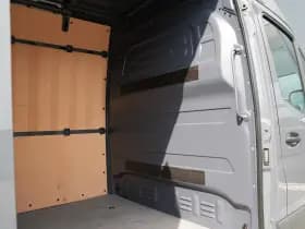Mercedes-Benz Sprinter thumbnail 14