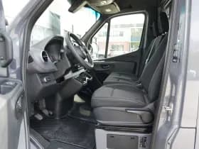 Mercedes-Benz Sprinter thumbnail 16