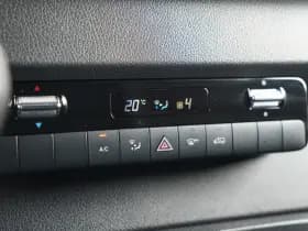 Mercedes-Benz Sprinter thumbnail 32