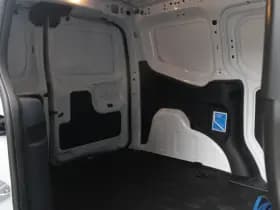 Ford E-Transit Courier thumbnail 12