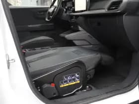 Ford E-Transit Courier thumbnail 45