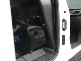 Ford E-Transit Courier thumbnail 46