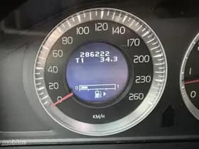 Volvo XC60 thumbnail 6