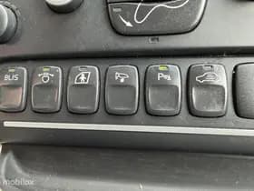 Volvo XC90 thumbnail 25