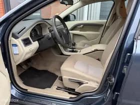 Volvo V70 thumbnail 4