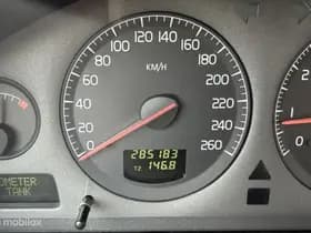 Volvo V70 thumbnail 8