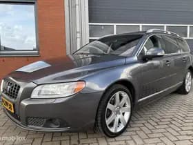 Volvo V70 thumbnail 2