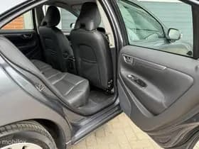 Volvo S60 thumbnail 25