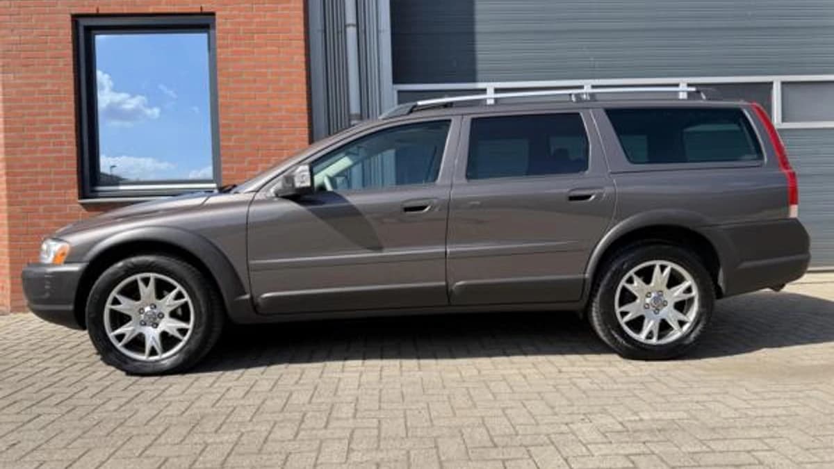 Volvo XC70 — foto 1