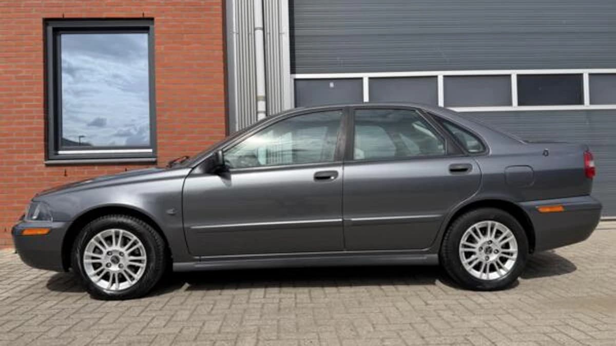 Volvo S40 — foto 1