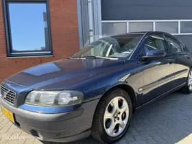Volvo S60 thumbnail 2