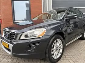 Volvo XC60 thumbnail 2