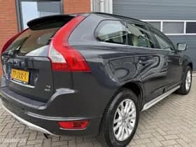 Volvo XC60 thumbnail 3