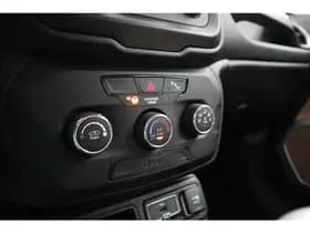 Jeep Renegade 1.6 E-Torq Longitude thumbnail 36