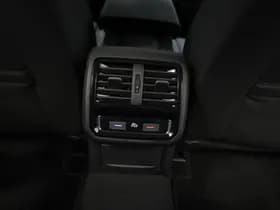 Volkswagen Passat thumbnail 32