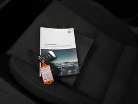 Volkswagen Passat thumbnail 33