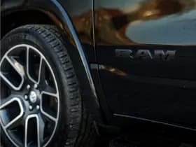 Dodge Ram 1500 5.7 V8 4x4 Crew Cab Laramie thumbnail 14