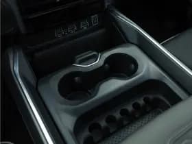 Dodge Ram 1500 2025 3.0L HURRICANE LARAMIE Night thumbnail 39