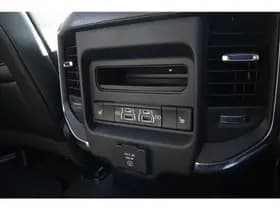 Dodge Ram 1500 2025 3.0L HURRICANE LARAMIE Night Premium thumbnail 31