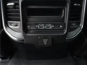 Dodge Ram 1500 2025 3.0L HURRICANE LARAMIE Night Premium thumbnail 61