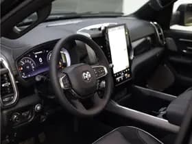 Dodge Ram 1500 2025 3.0L HURRICANE LARAMIE Night Premium thumbnail 44