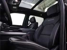 Dodge Ram 1500 2025 3.0L HURRICANE LARAMIE Night Premium thumbnail 6