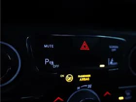 Jeep Compass 1.4 MultiAir Opening Edition Limited 4x4 thumbnail 40