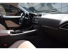 Jaguar F-Pace 3.0 Portfolio AWD 30d Navigatie thumbnail 27