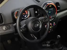 MINI Countryman 1.5 Cooper Business Edition thumbnail 7