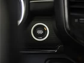 Dodge Ram 1500 5.7 V8 4x4 Crew Cab Limited LPG Onderbouw thumbnail 37